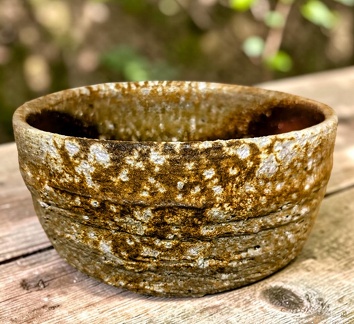 穴窯灰茶盌